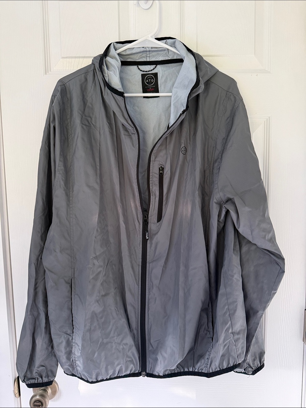 Wrangler All Terrain Gear Men's Light Gray Hooded Windbreaker Jacket